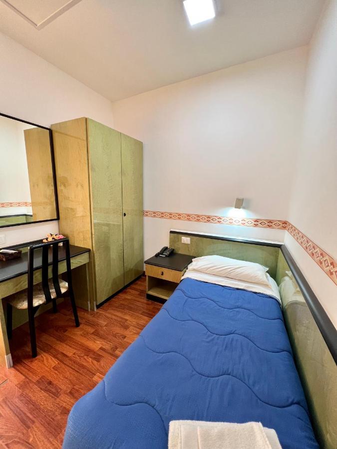 Hotel Como 3*
