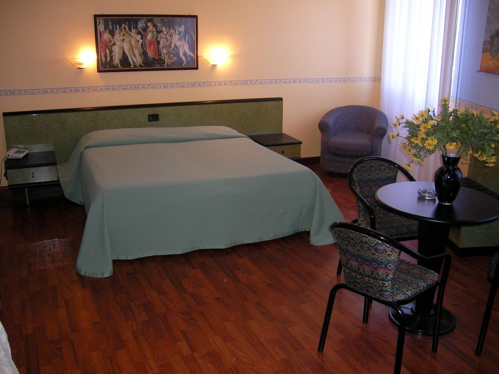 Hotel Como 3* Syracuse