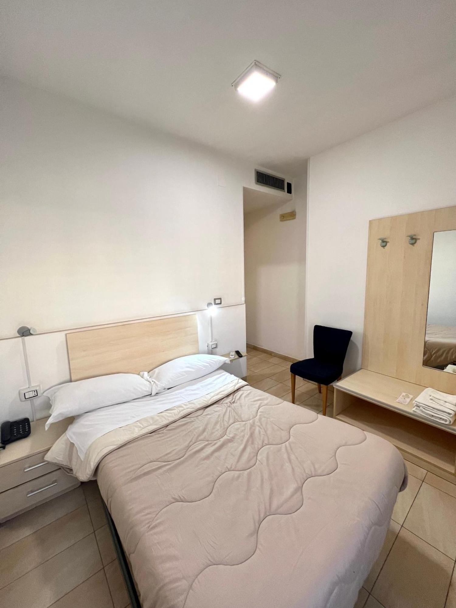 Hotel Como Hotel 3*